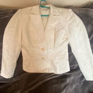Chetta B White Textured Blazer with Notched Lapel